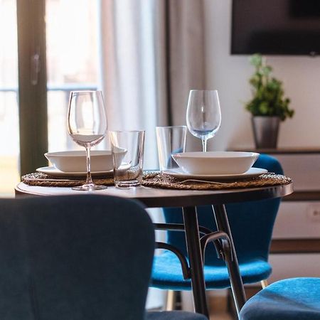 Chiqui And Vicente Suite Apartments Sewilla Zewnętrze zdjęcie