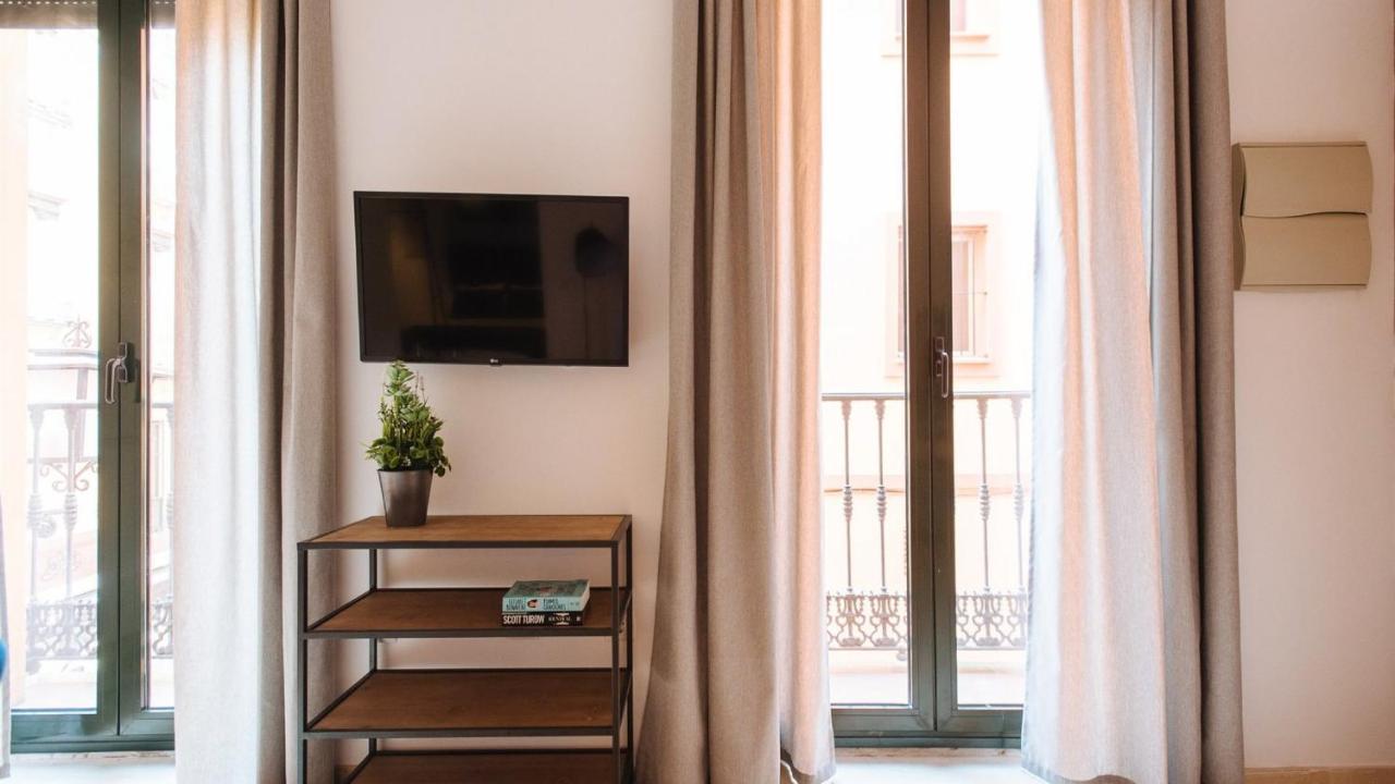 Chiqui And Vicente Suite Apartments Sewilla Zewnętrze zdjęcie