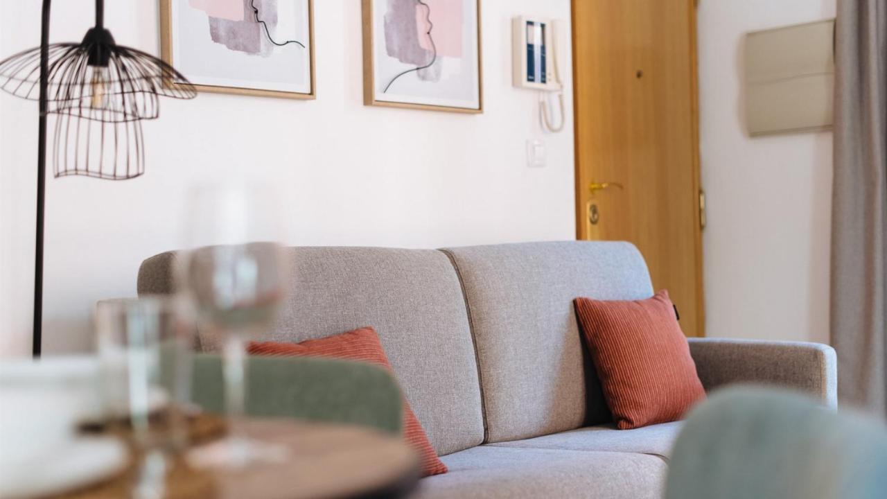 Chiqui And Vicente Suite Apartments Sewilla Zewnętrze zdjęcie